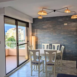 https://salobrena-primera-linea-de-playa-junto-al-paseo-maritimo.es-andalucia.com